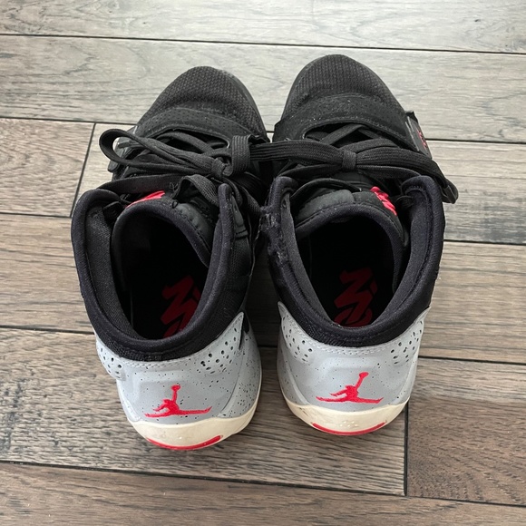 Boys Nike Zion 2 size 4.5 - Picture 3 of 4